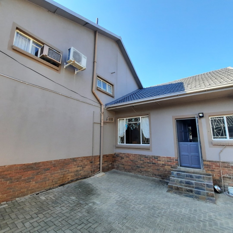 4 Bedroom Property for Sale in Dan Pienaar Free State